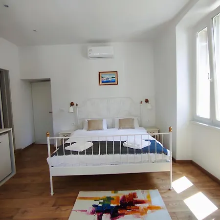 Papavero בית הארחה