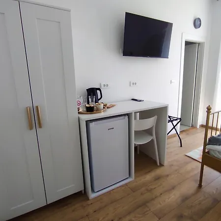 Papavero בית הארחה פולה